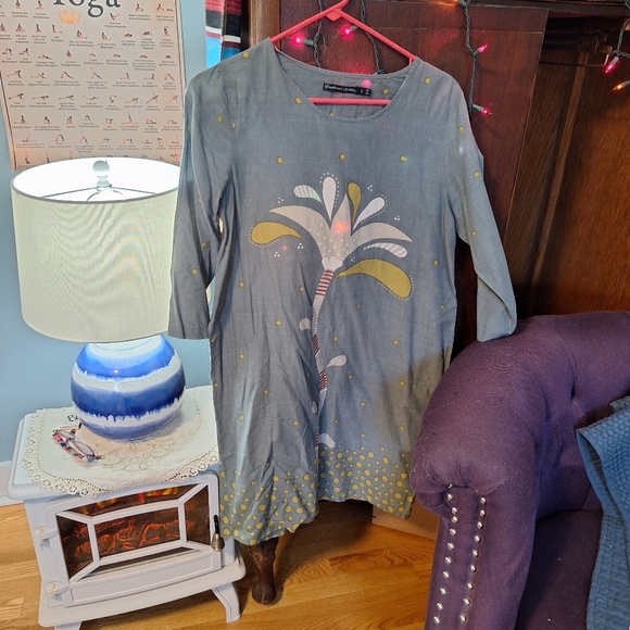 Tunic - Picture 2 of 2